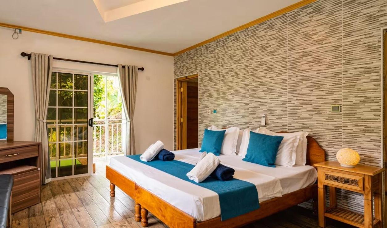 Paradise Breeze Apartament *